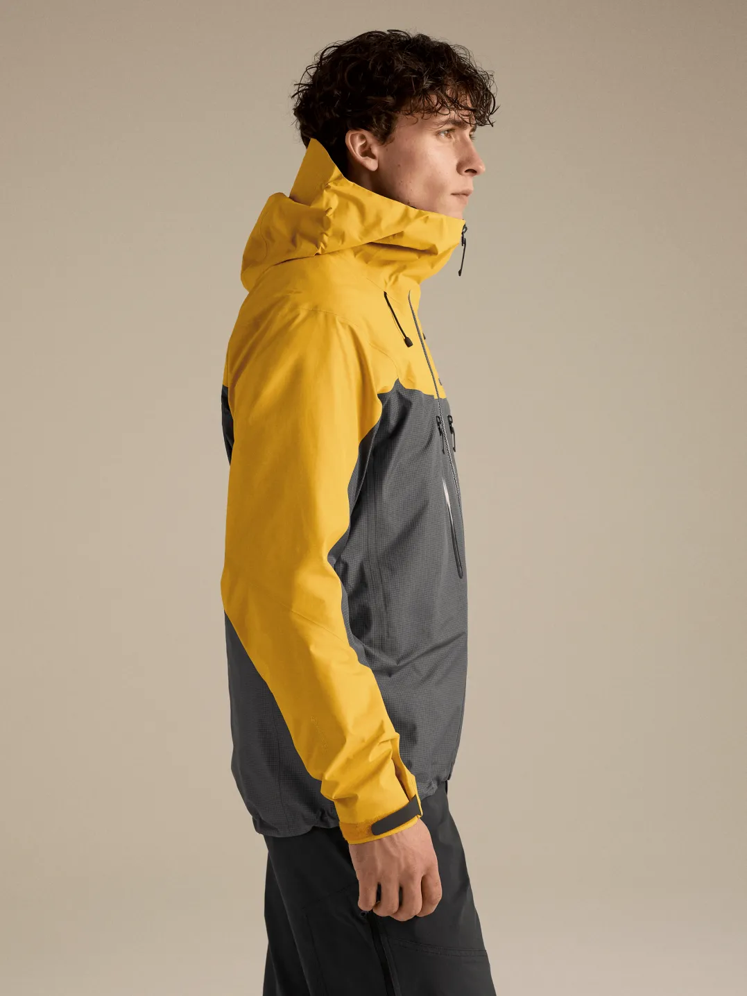Arc'teryx Men's Alpha Jacket Larch/Dark Grey