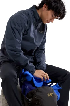 Arc'teryx Men's Atom Jacket Black Sapphire