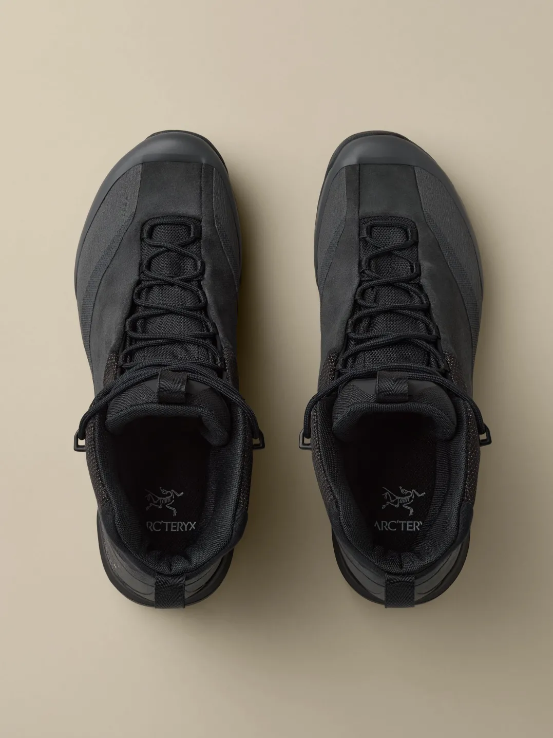 Arc'teryx Men's Konseal Trek Black/Graphite