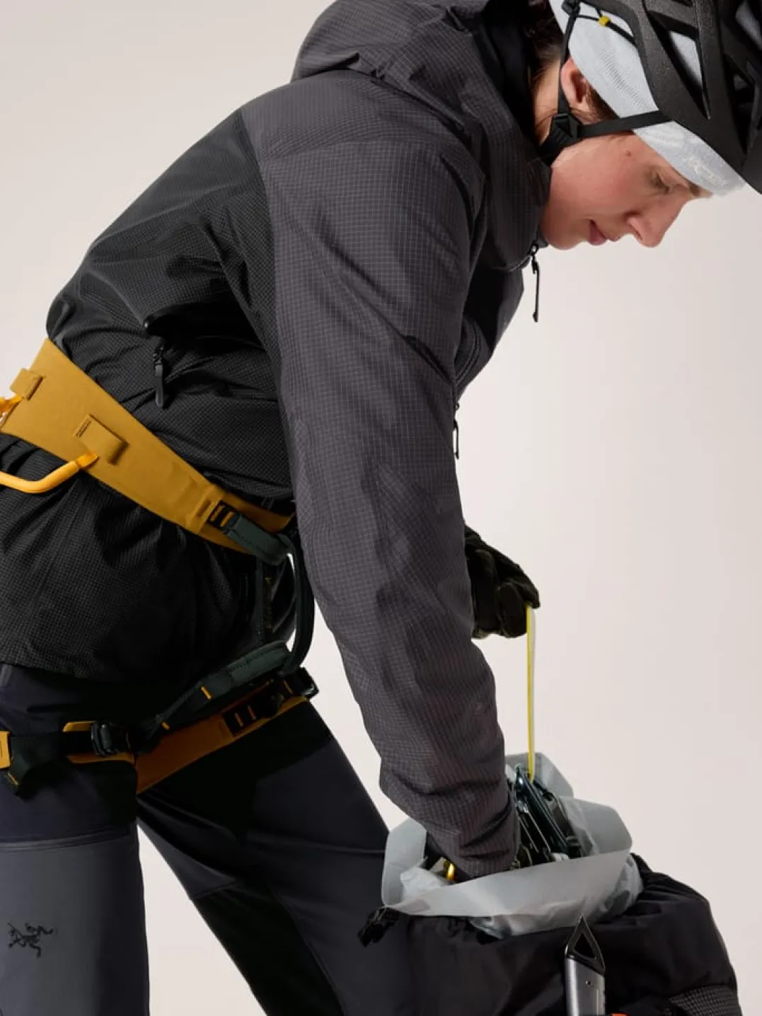 Arc'teryx Women's Alpha Jacket Graphite / Black