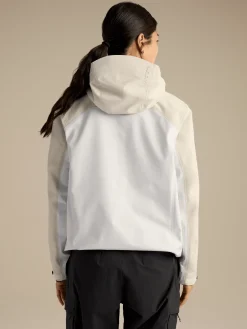 Arc'teryx Women's Beta Jacket Sea Salt/Arctic Silk