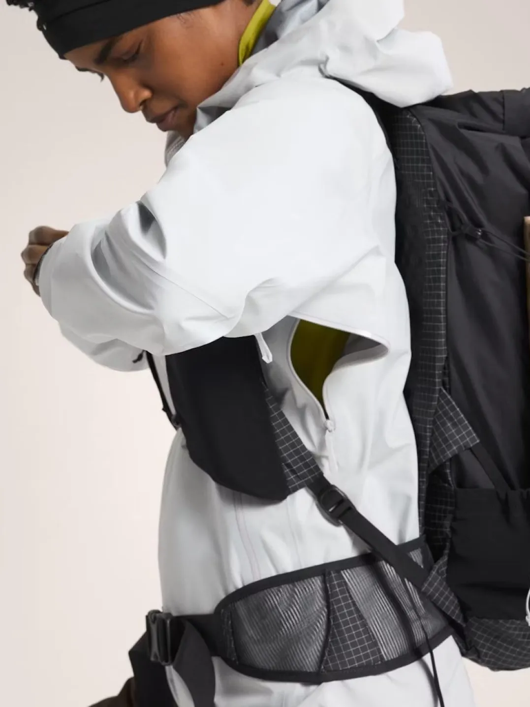 Arc'teryx Women's Beta SL Jacket Solitude