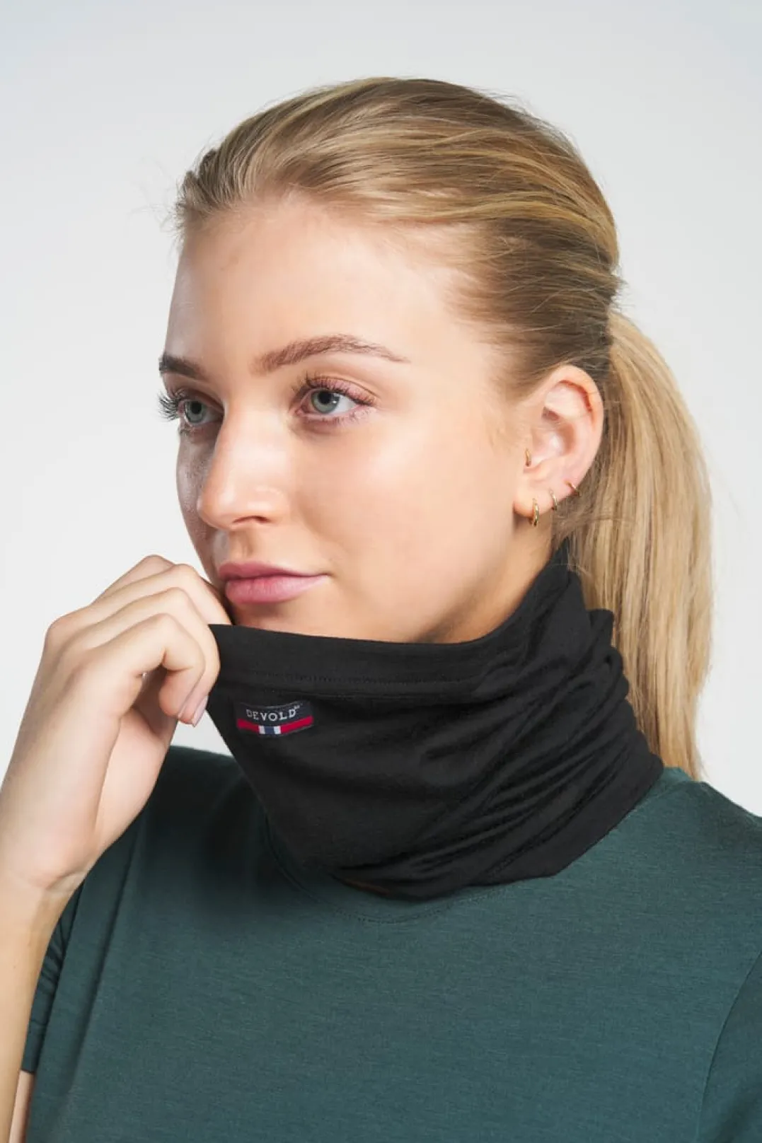 Devold Breeze Merino 150 Headover Black
