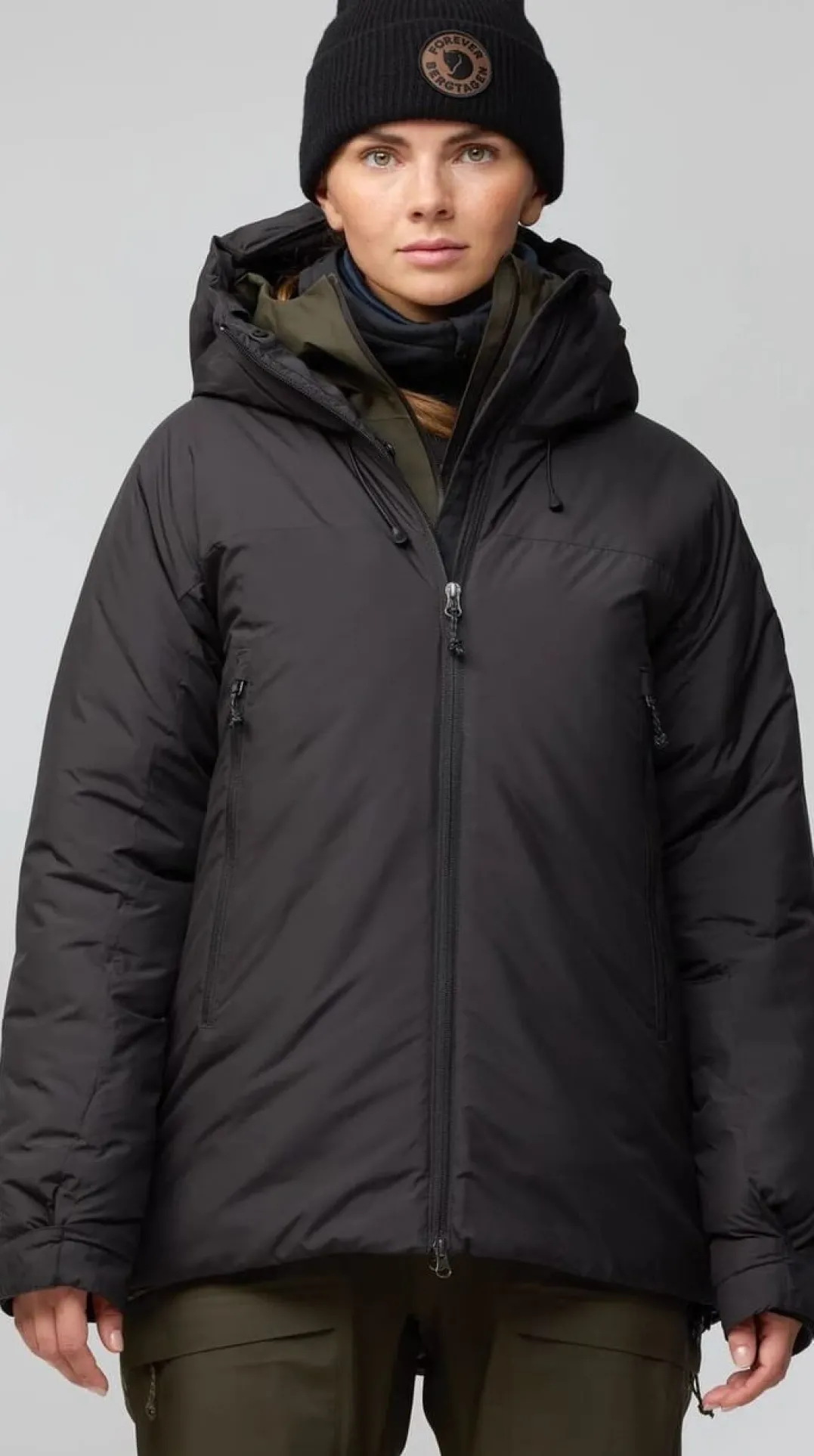 Fjällräven Bergtagen 130 Insulation Jkt W Black-deep Forest