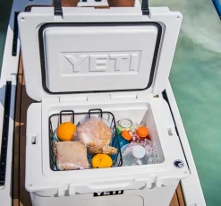 .hc{margin-bottom:16px}Yeti Tundra 35 Navy