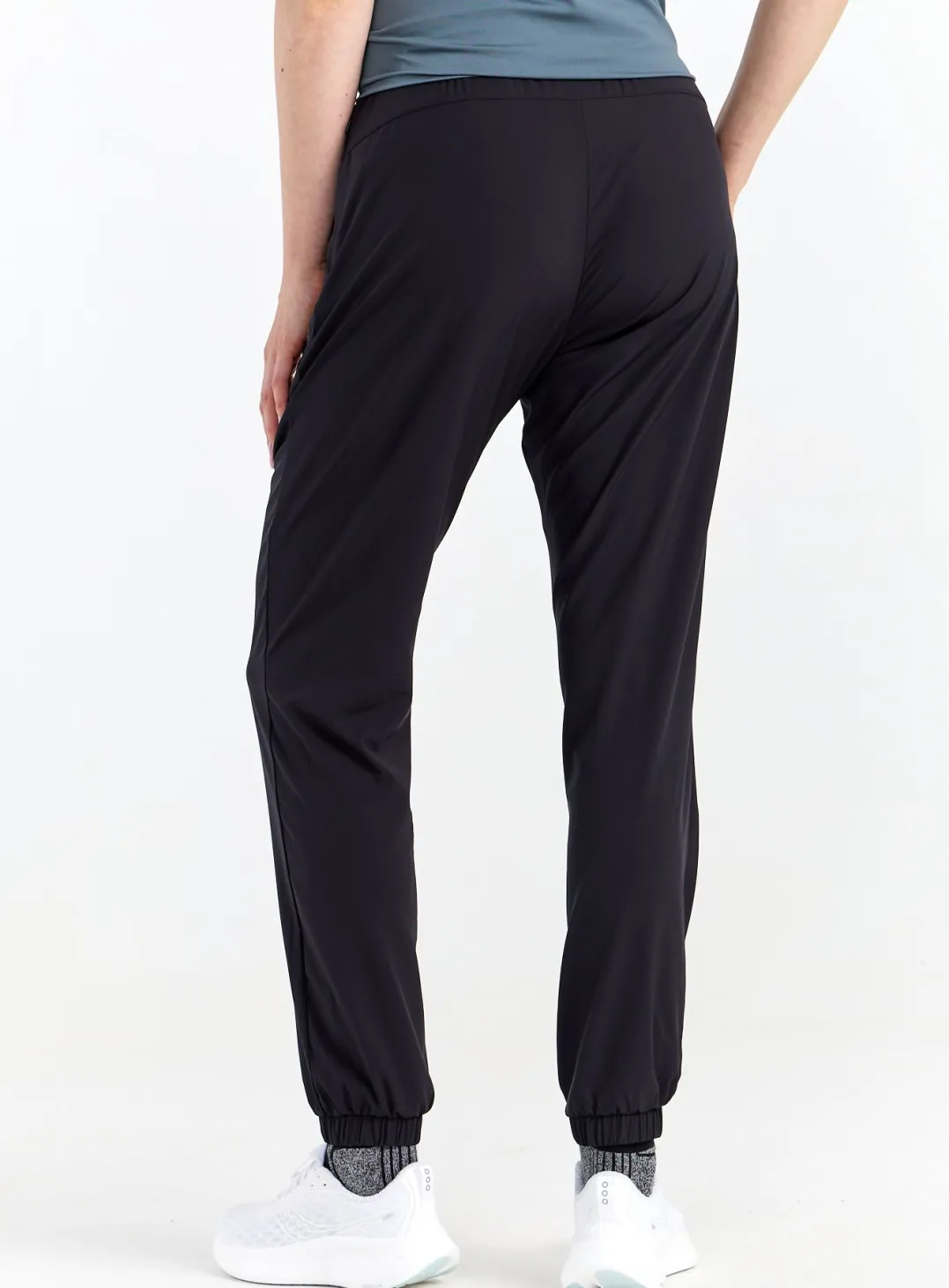 Hellner Women's Core Running Pant Black Beauty