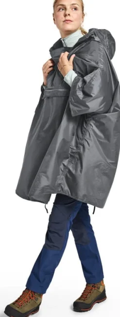 Helsport Pro Fjell Poncho Insulated Dark Shadow / Ruby Red