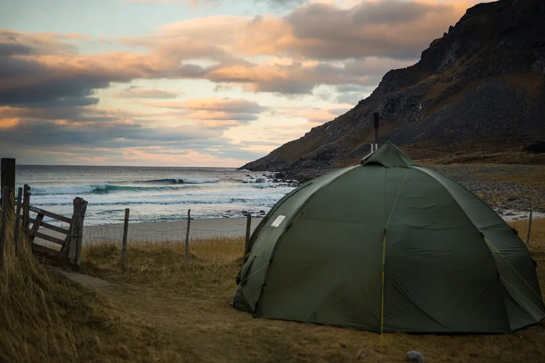 Helsport Varanger Dome 8-10 Outer Tent Incl. Pole Green