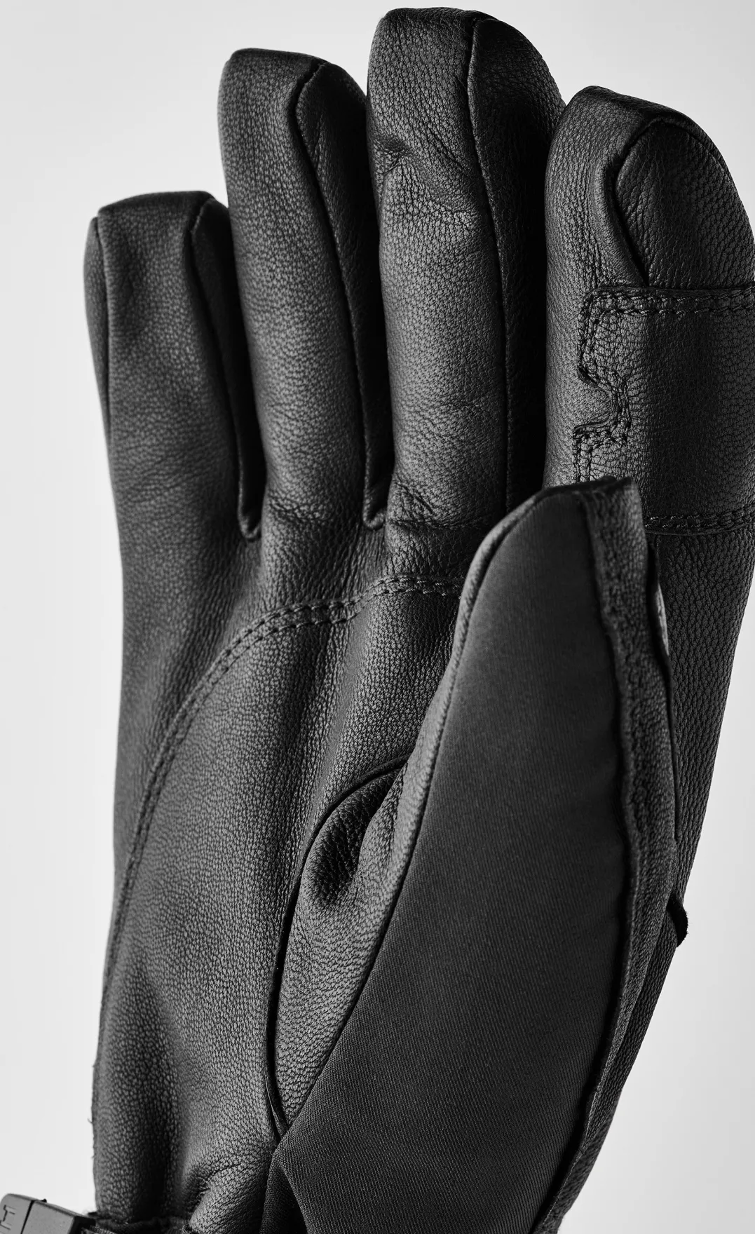 Hestra Heater Gauntlet - 5 Finger Black/Black
