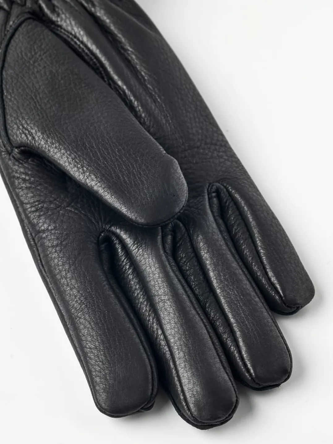 Hestra Tiril Black