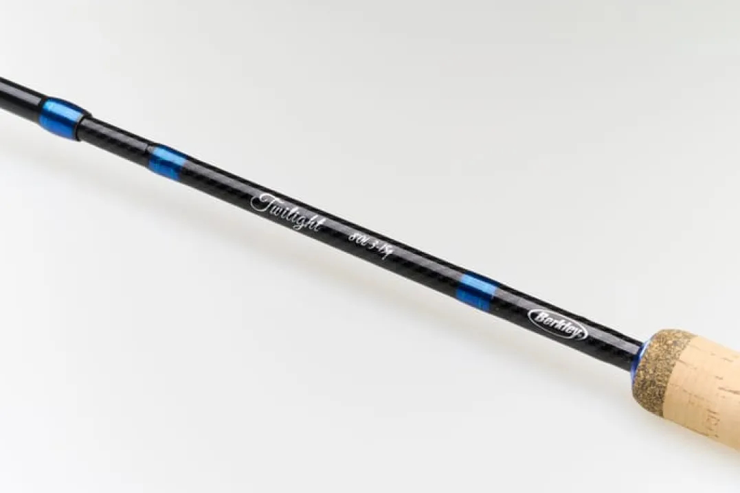 .hq{margin-bottom:16px}Abu Garcia Twilight Laks-Sjø 1004h 15-55g Cmb
