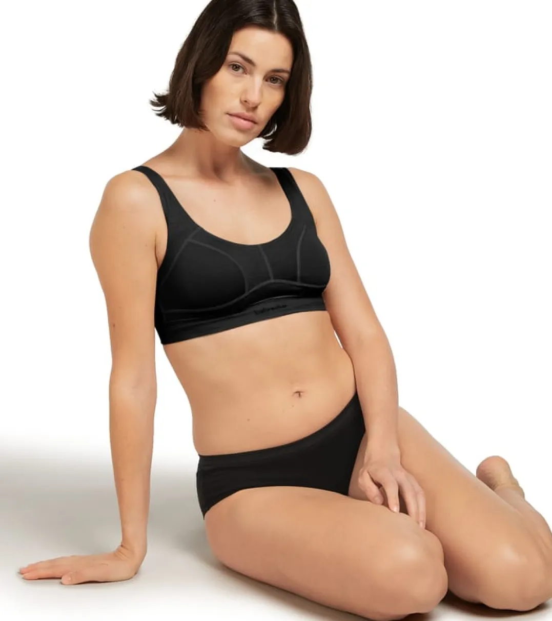 Icebreaker Women Merino Queens Clasp Bra Black