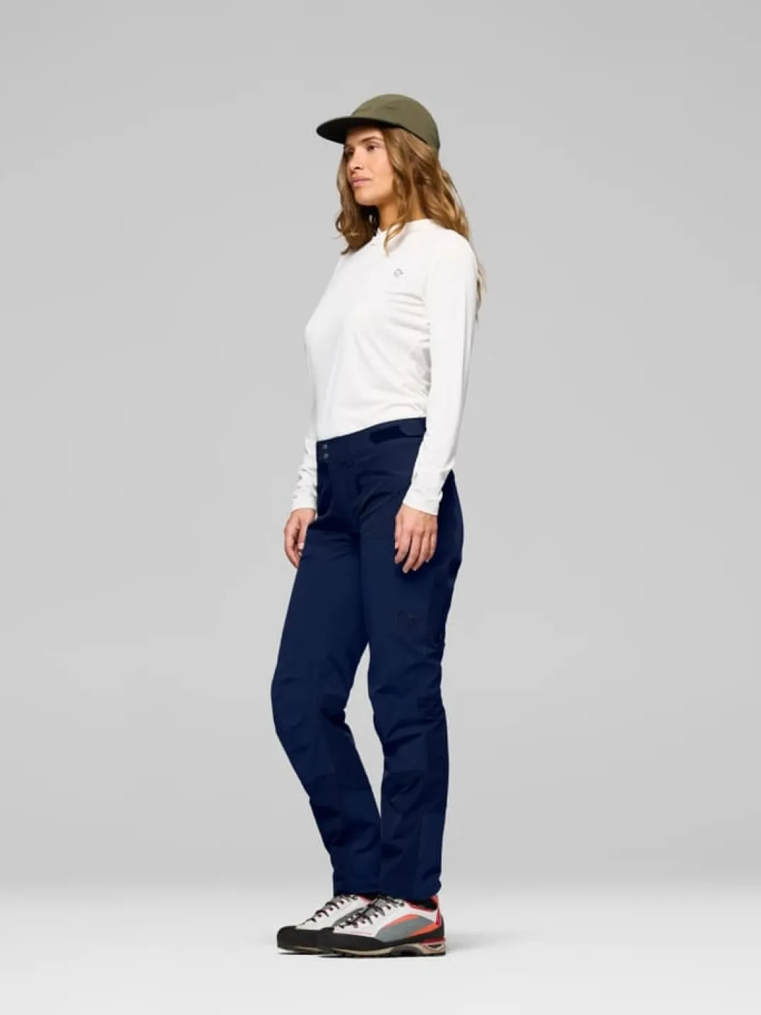 .ic{margin-bottom:16px}Norrøna Women's Femund Cotton Flex1 Light Pants Navy Blazer