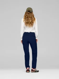 .ic{margin-bottom:16px}Norrøna Women's Femund Cotton Flex1 Light Pants Navy Blazer