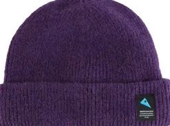.i7{margin-bottom:16px}Klättermusen Runa Beanie Black Plum