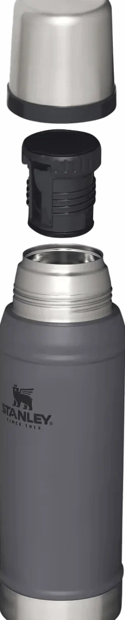 .i8{margin-bottom:16px}Stanley Classic Vacuum Bottle 0.75 L Charcoal