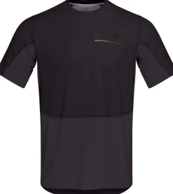 .iz{margin-bottom:16px}Norrøna Men's Senja Equaliser Lightweight T-ShirtCaviar
