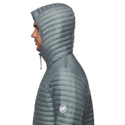 Mammut Broad Peak Light In Hooded Jacket Men Strata