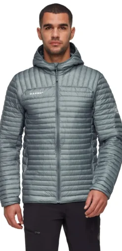 Mammut Broad Peak Light In Hooded Jacket Men Strata