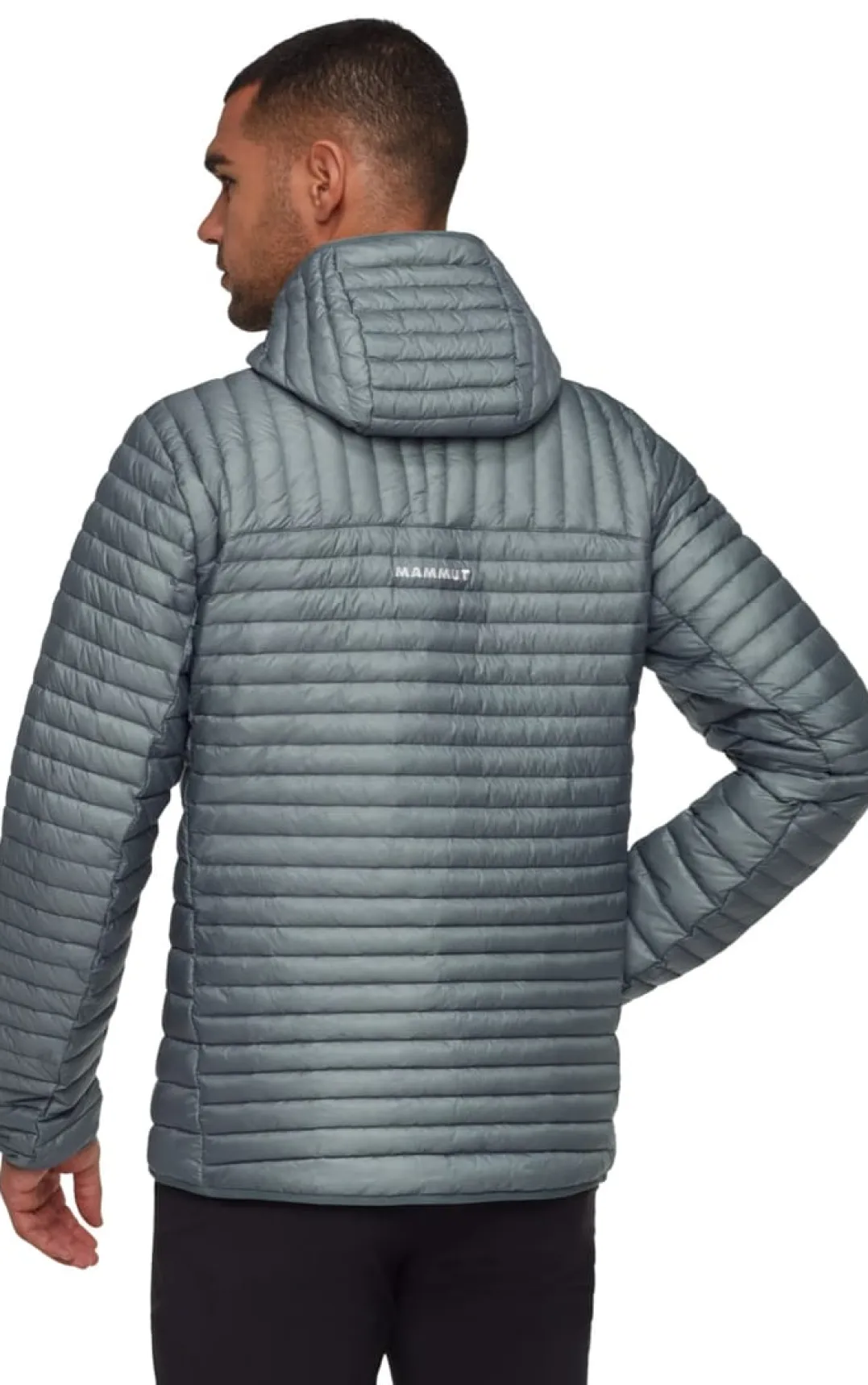 Mammut Broad Peak Light In Hooded Jacket Men Strata