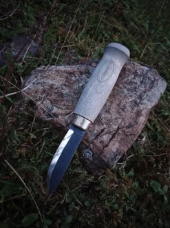 Marttiini Kaamos Carbon 9