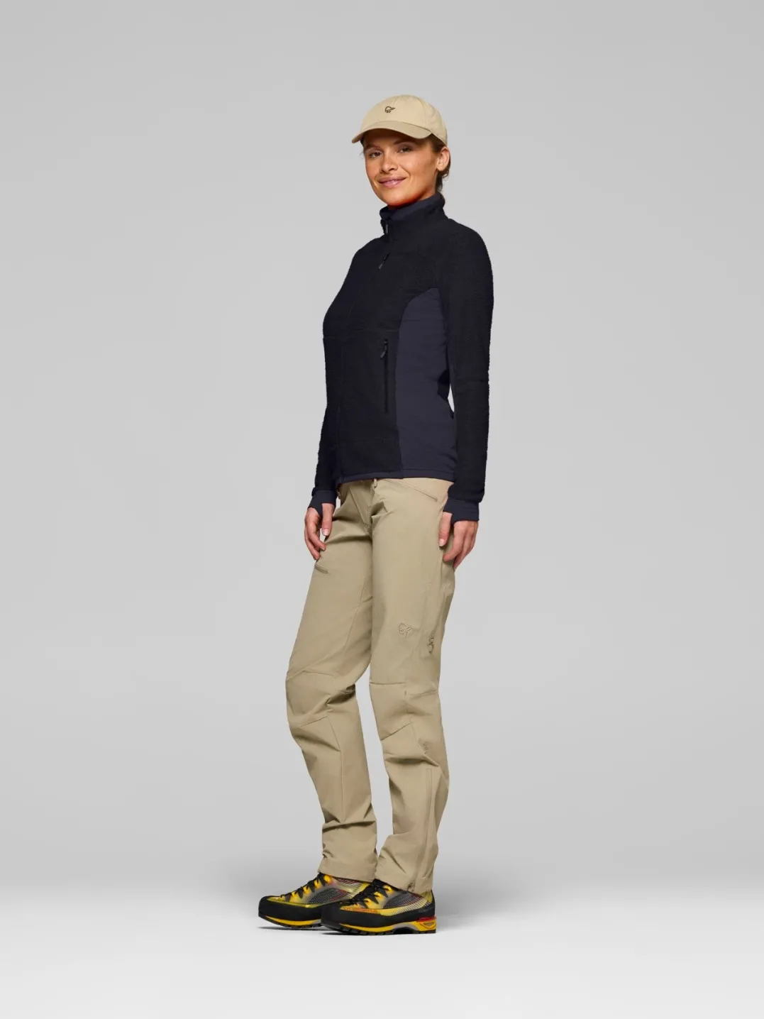 Norrøna Falketind Warm1 Active Jacket W'S Caviar Black