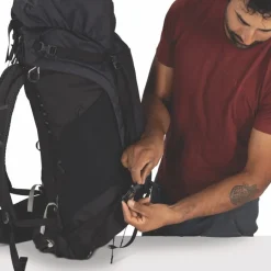 Osprey Men's Kestrel LT 65 Black