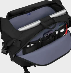 Osprey Metron 18 Messenger Black/Anchor Blue