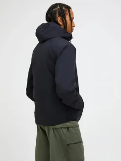 Peak Performance M Freelight Reversible Hood Black