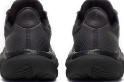 Saucony Women’s Triumph 23 GORE-TEX Triple Black
