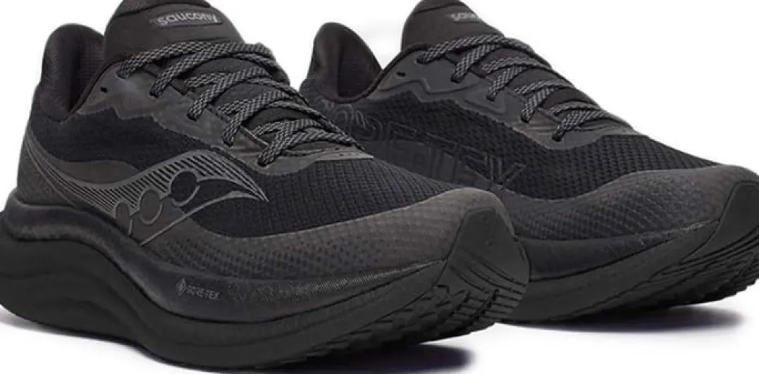 Saucony Women’s Triumph 23 GORE-TEX Triple Black