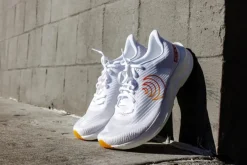 Topo Athletic Cyclone 3 M White / Sunset