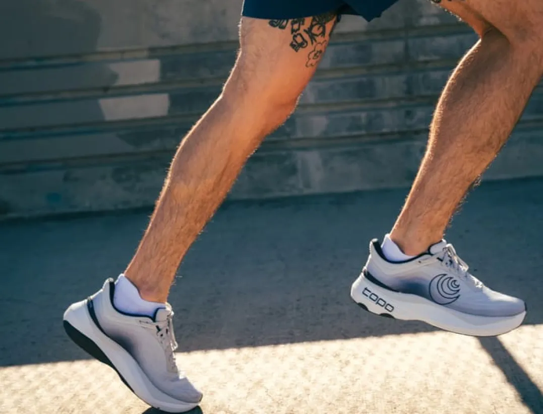 Topo Athletic M Aura Grey/charcoal