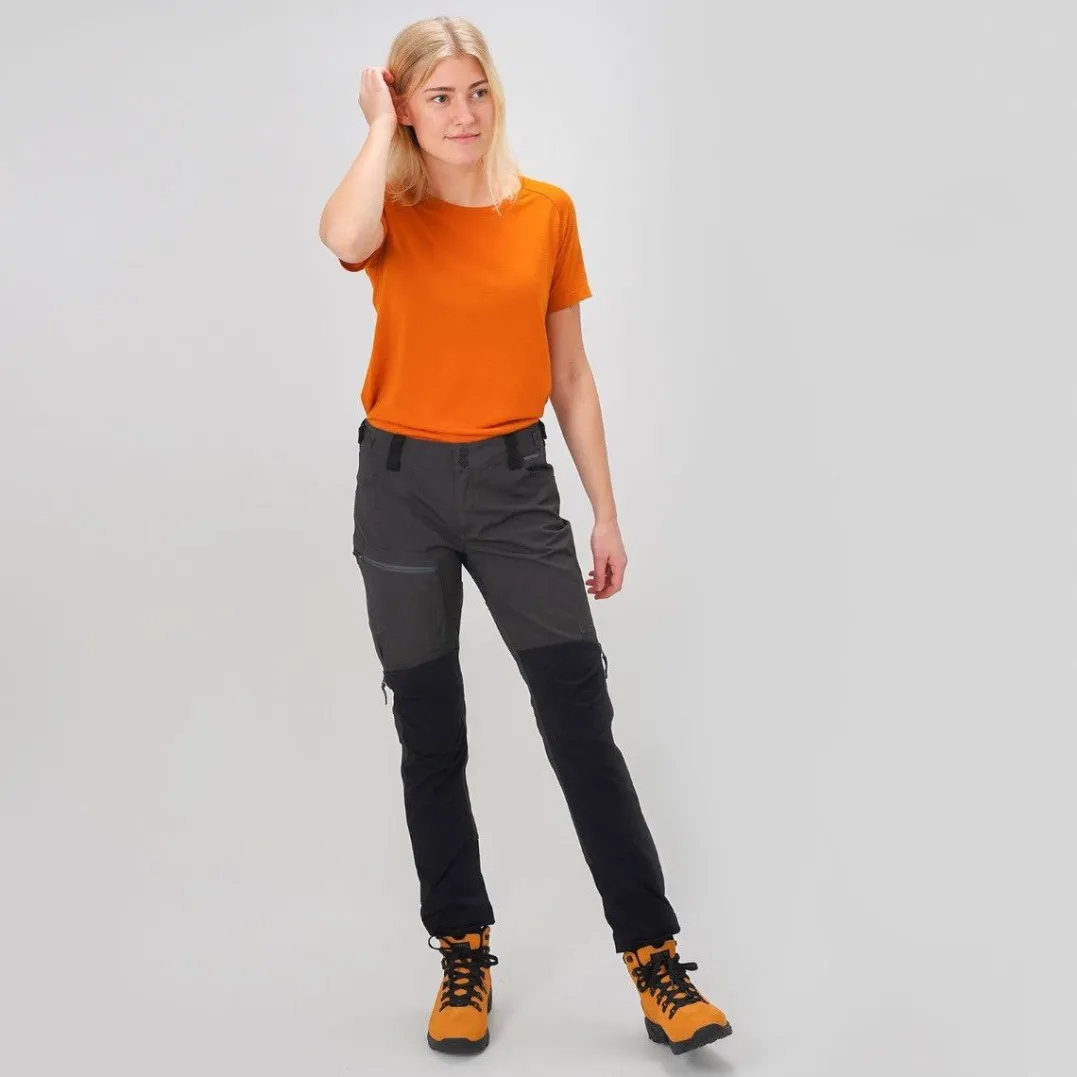Urberg Women's Bjørndalen Hiking Pants Black Iris