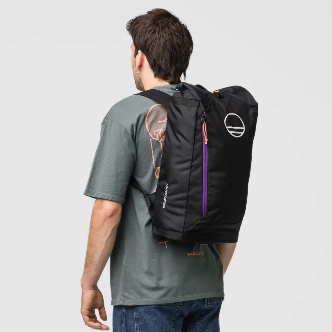 WildCountry Base Hauler 25 Backpack Black