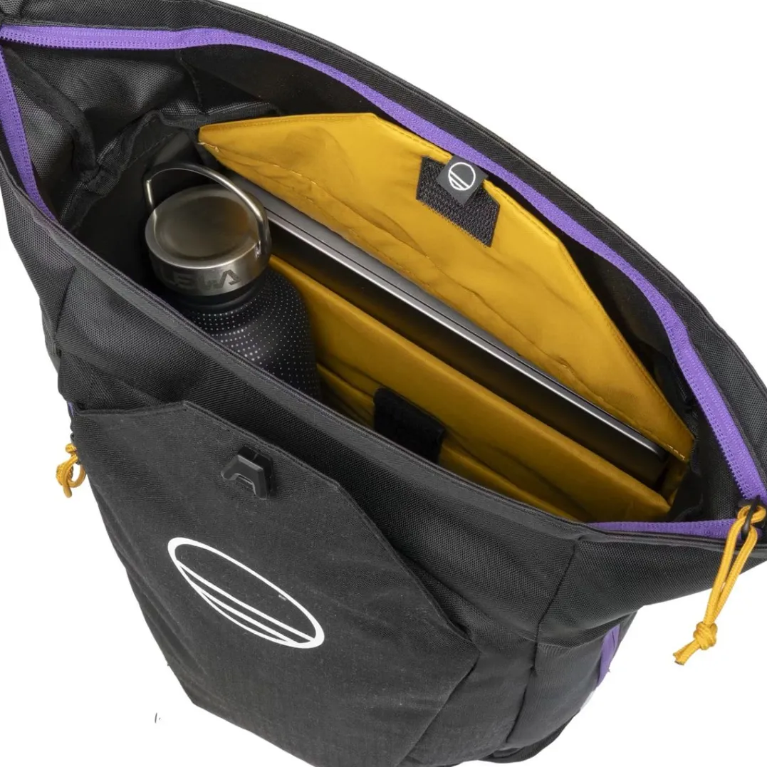 WildCountry Base Hauler 25 Backpack Black