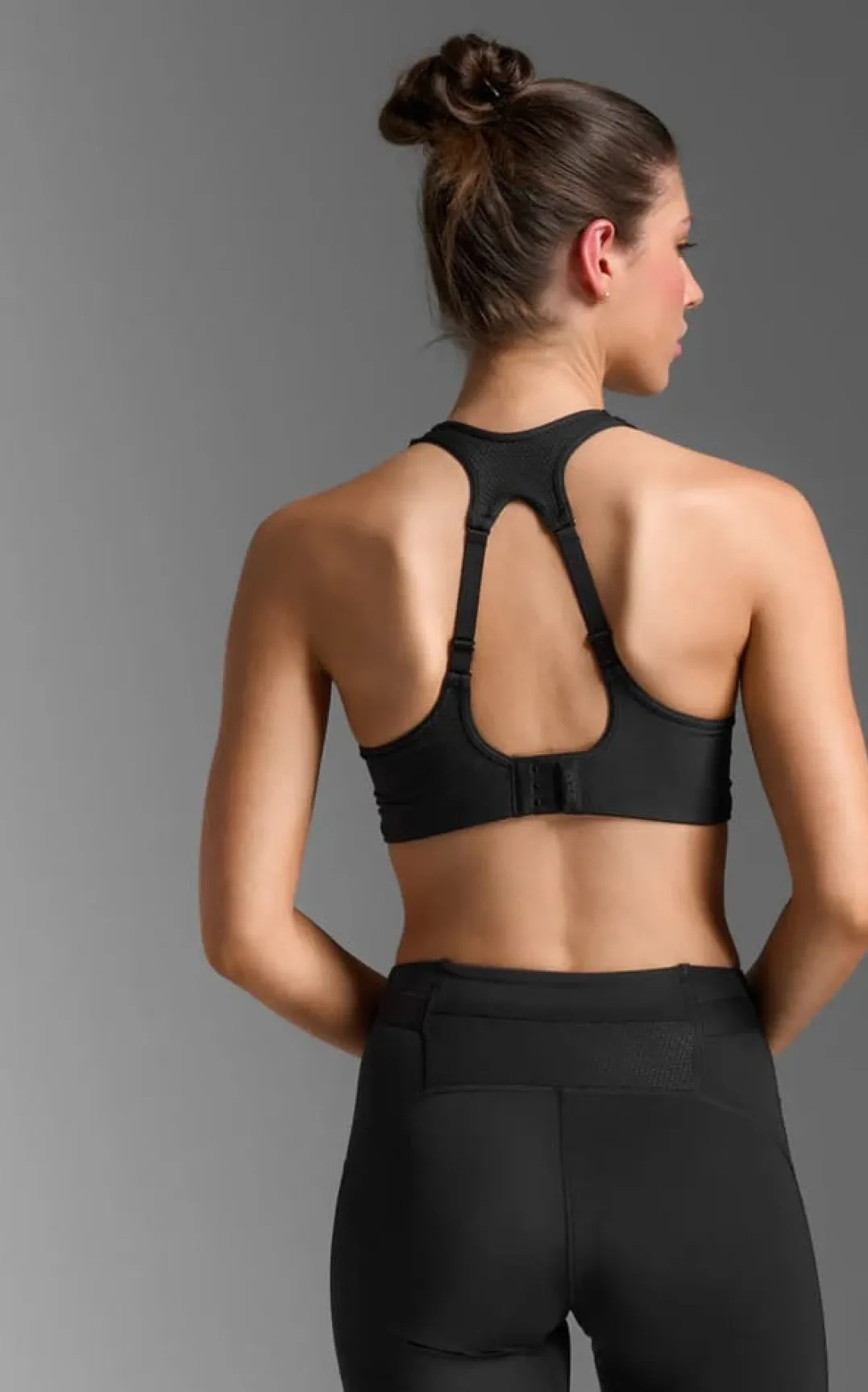 2XU Aero Mesh Medium Impact Bra Black/silver Reflective